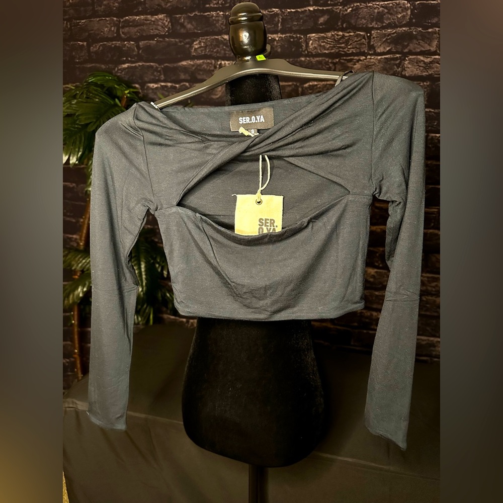 New SER.O.YA black crop top new with tag